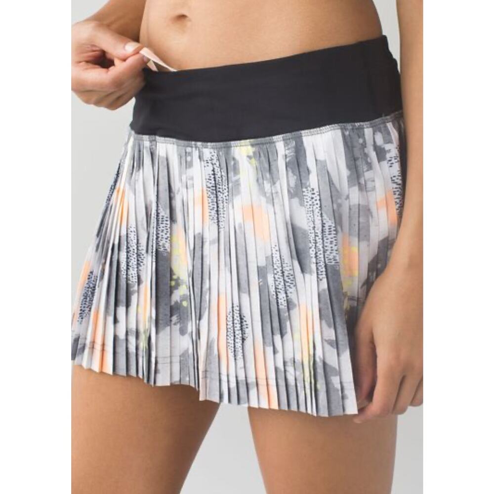 Lululemon Pleat to Street II Pleated Skirt Pickle Ball, Tennis, Golf- Size 6 - Picture 3 of 10